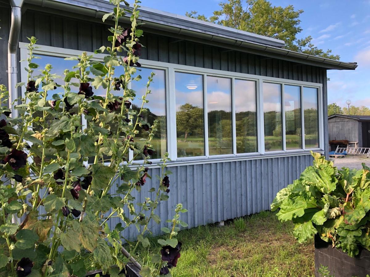 Mysig Nybyggd Stuga Naera Hav Och Natur Klovedal Exterior foto